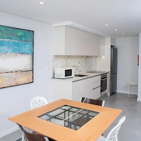 To The Sea Apartment *